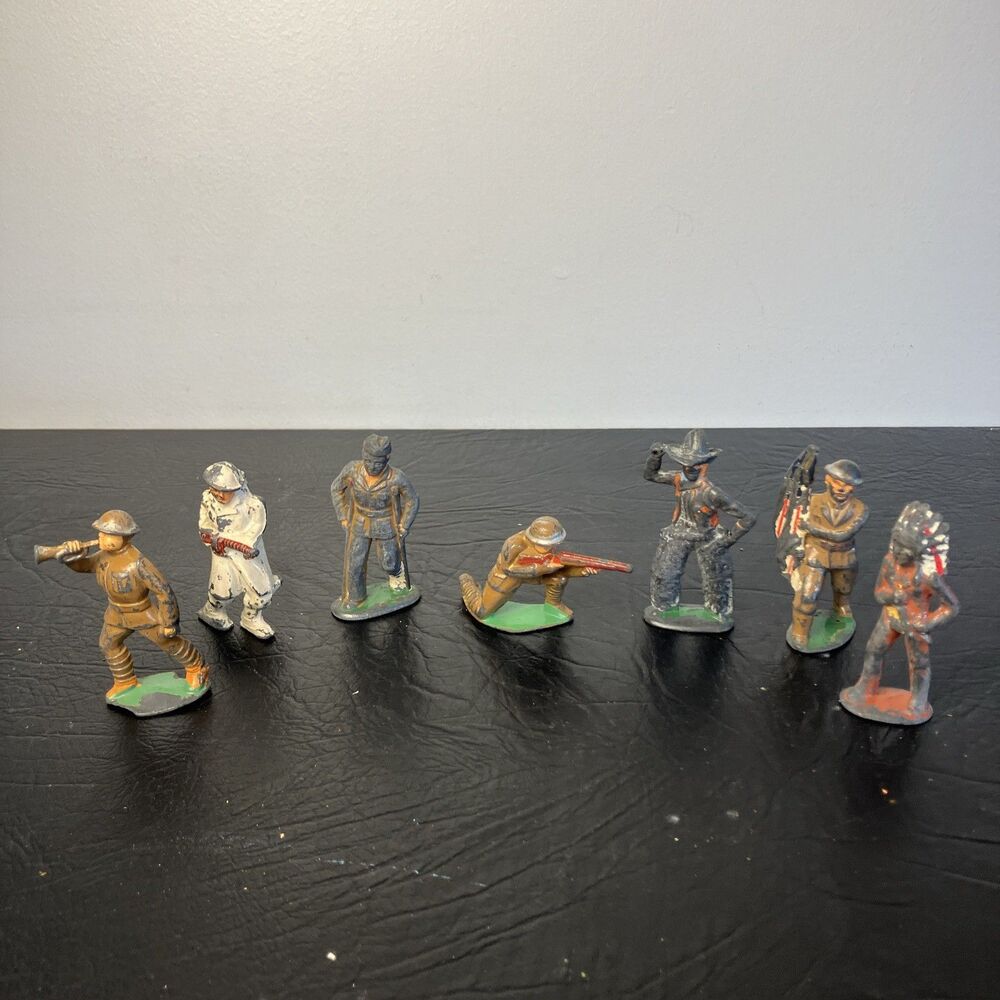 BARCLAY MANOIL VINTAGE TOY SOLDIERS POD FOOT LOT OF 7 Cowboy Indian Americana